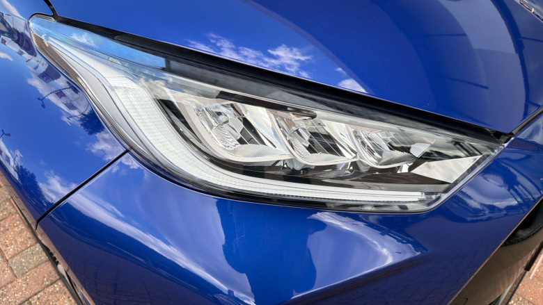 Toyota Yaris 1.5 Hybrid Dynamic 5dr CVT Hybrid Hatchback